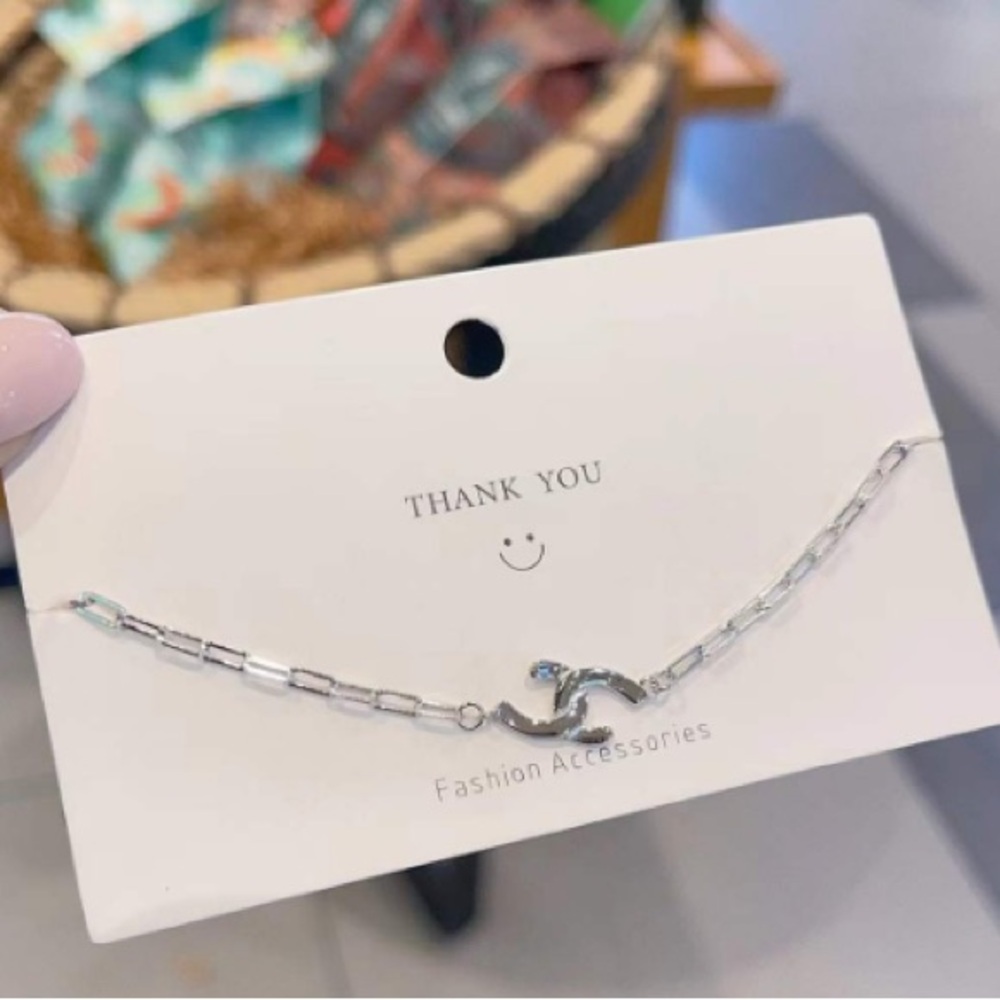 Elegant Silver Bracelet with Unique Clasp